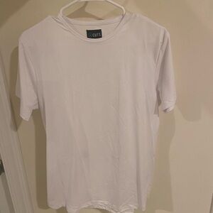 Men's Cuts Clothing AO Curve-Hem Tee